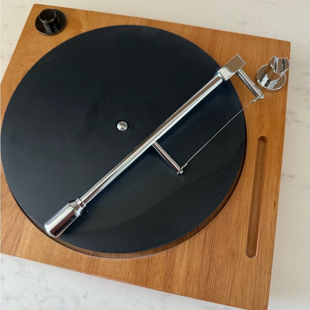 NWOT💥Record player cheese cutting board